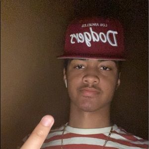 Meet your Posher, Zyon